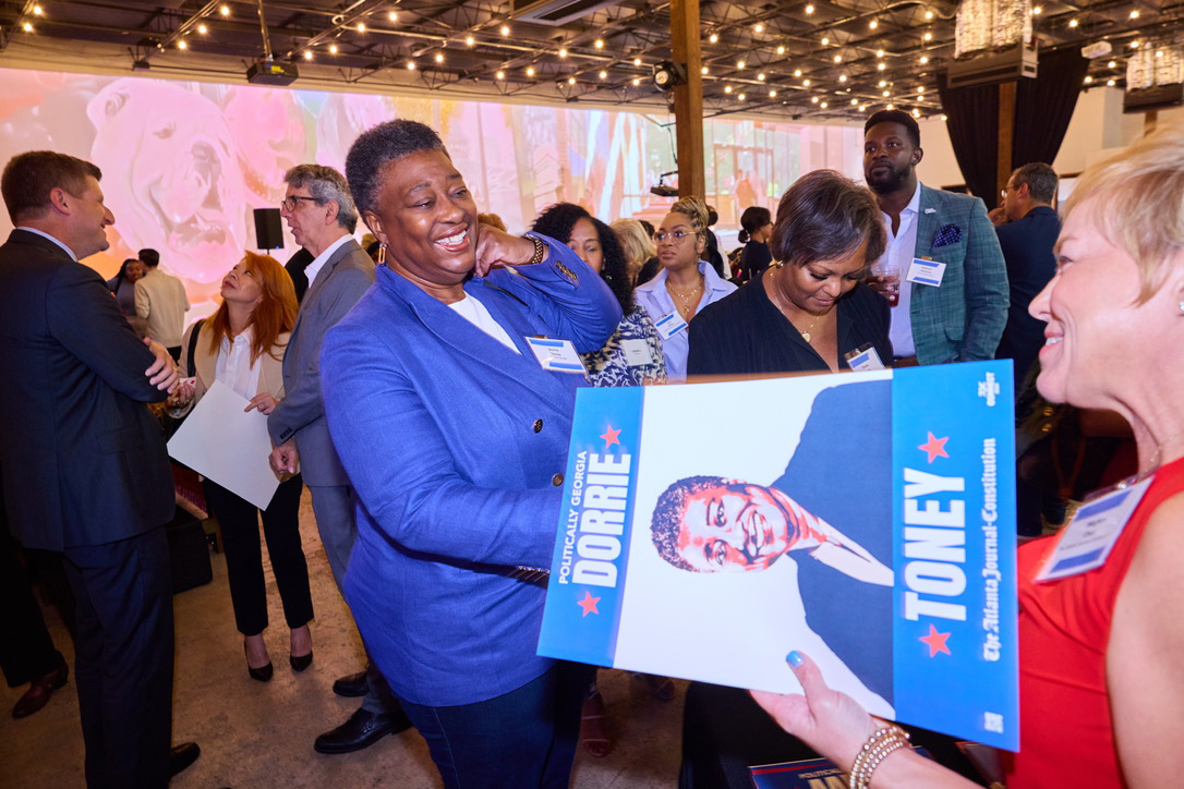 Client with poster 01