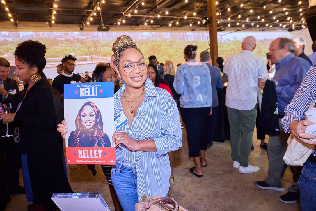 Client with poster 02